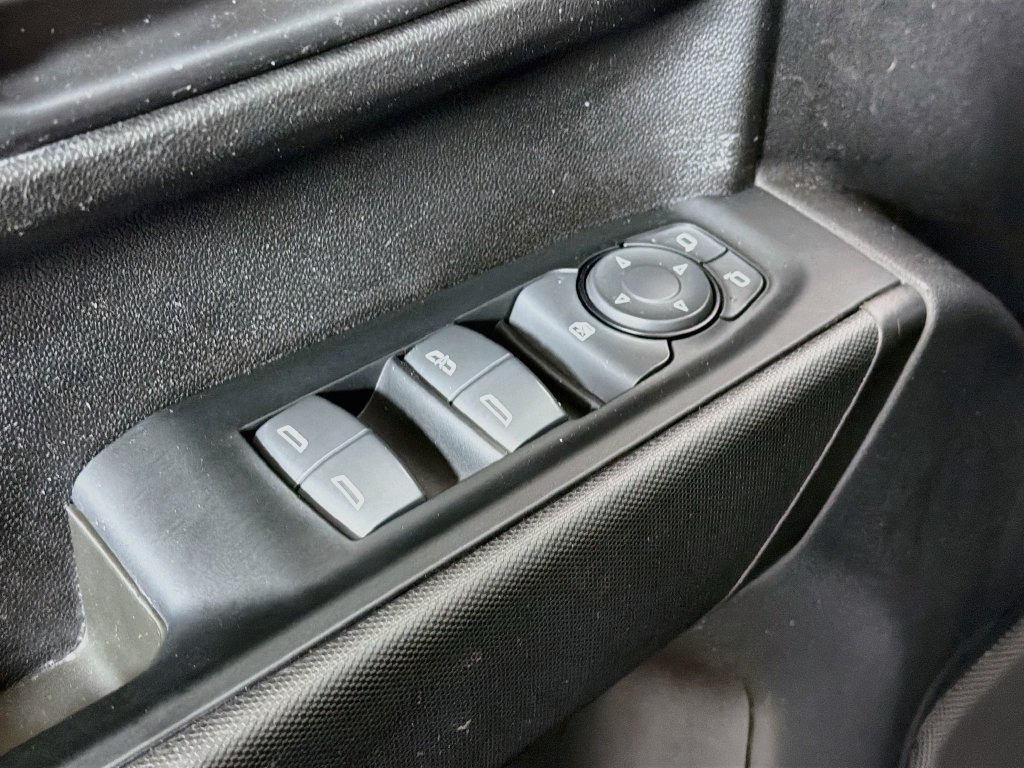 Used 2023 GMC Sierra 1500 Pro AWD/4WD image 18