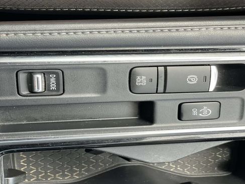 Used 2023 Nissan Pathfinder SL w/ Black Appearance Package FWD image 29