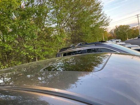 Used 2021 Honda Odyssey Touring image 4