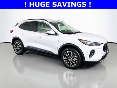 New 2025 Ford Escape SE w/ PHEV Premium Package