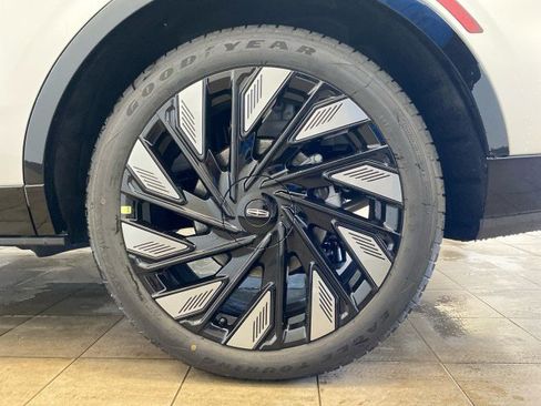 New 2026 Lincoln Nautilus Reserve AWD/4WD image 39