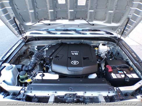 Used 2007 Toyota FJ Cruiser 4WD image 42