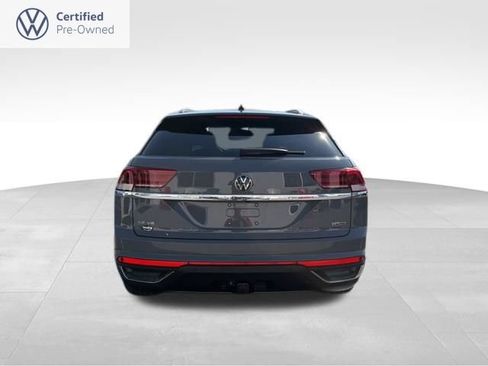 Certified 2022 Volkswagen Atlas Cross Sport SE w/ Panoramic Sunroof Package image 8