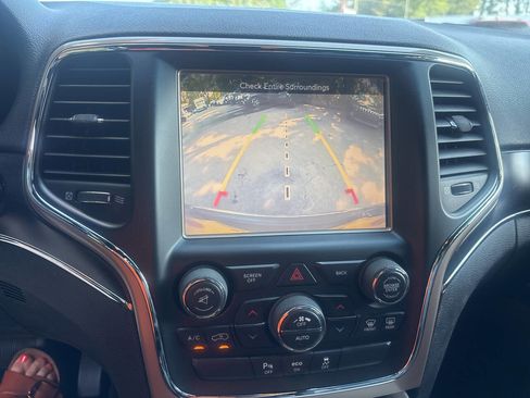 Used 2014 Jeep Grand Cherokee Limited AWD/4WD image 10