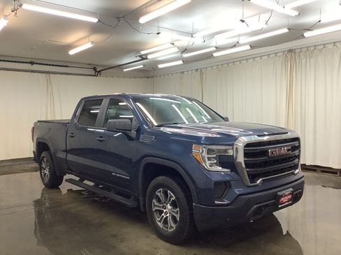 Used 2019 GMC Sierra 1500 4x4 Crew Cab w/ Convenience Package image 3