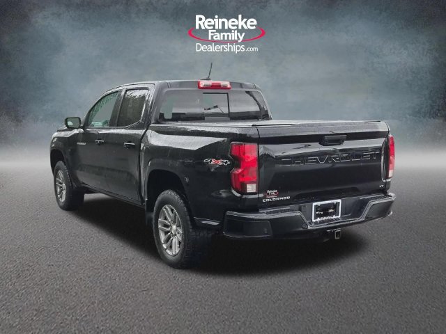 Used 2023 Chevrolet Colorado LT w/ LT Convenience Package II AWD/4WD image 8