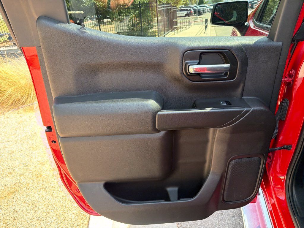 Used 2019 Chevrolet Silverado 1500 Custom w/ Custom Value Package RWD image 33