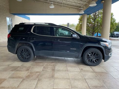 Used 2019 GMC Acadia SLT w/ LPO, Floor Liner Package image 11
