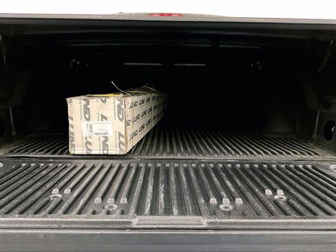 Used 2019 RAM 1500 Express AWD/4WD image 32