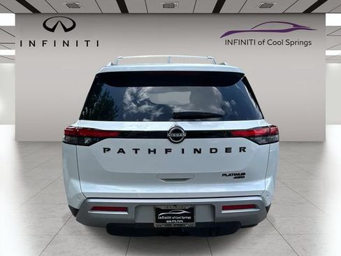 Used 2025 Nissan Pathfinder Platinum w/ Black Appearance Package AWD/4WD image 6