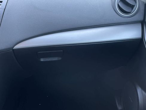 Used 2013 MAZDA MAZDA3 i Grand Touring FWD image 16