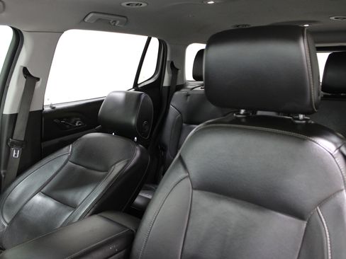 Used 2018 GMC Acadia SLT image 5