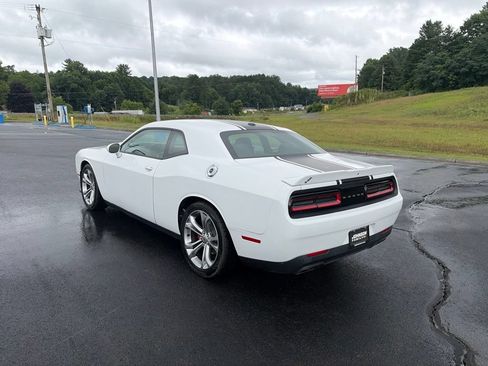 Used 2021 Dodge Challenger R/T RWD image 7