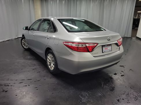 Used 2016 Toyota Camry LE FWD image 6