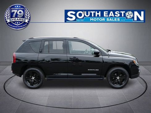 Used 2017 Jeep Compass High Altitude AWD/4WD image 8