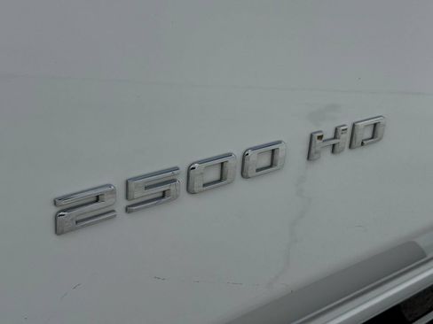 Used 2025 Chevrolet Silverado 2500 LT w/ Convenience Package AWD/4WD image 15