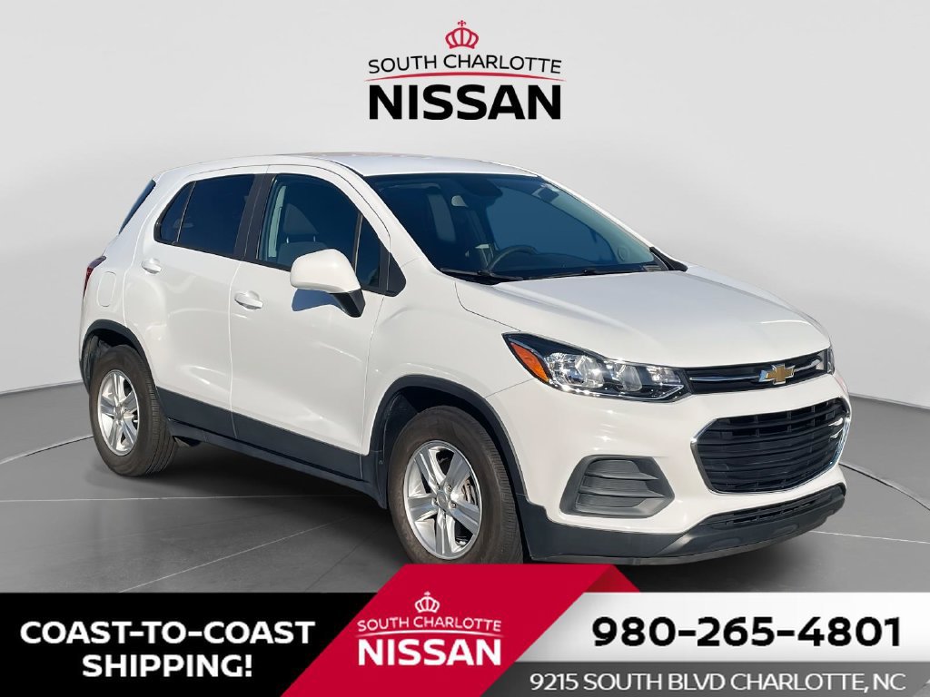Used 2022 Chevrolet Trax LS w/ Tint and Cruise Package FWD image 1
