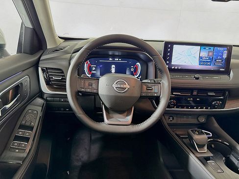 New 2026 Nissan Rogue Platinum w/ Platinum Premium Package image 25