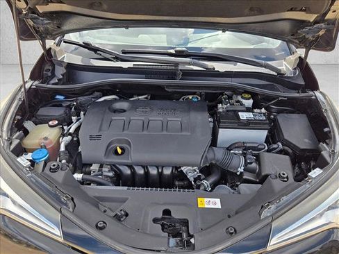 Used 2018 Toyota C-HR XLE image 20