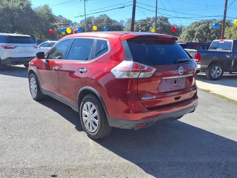 Used 2014 Nissan Rogue S w/ S Family Package FWD image 5