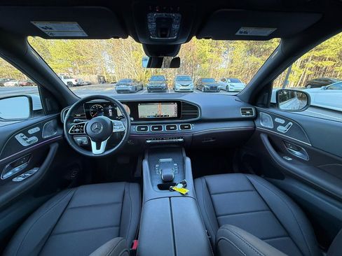Used 2022 Mercedes-Benz GLE 350 4MATIC w/ Premium Package image 7