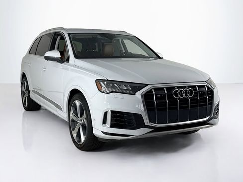 Used 2021 Audi Q7 3.0T Prestige image 7