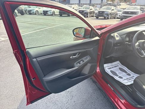 Used 2025 Nissan Sentra SV image 11