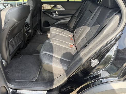Used 2021 Mercedes-Benz GLE 450 4MATIC image 9