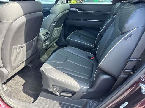 Used 2024 Hyundai Palisade Limited AWD/4WD image 10