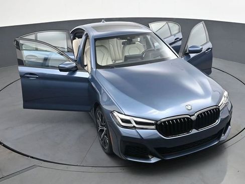 Used 2023 BMW 540i w/ M Sport Package RWD image 39
