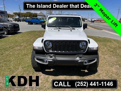 New 2025 Jeep Gladiator Sport