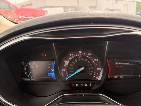 Used 2018 Ford Fusion Titanium AWD/4WD image 11