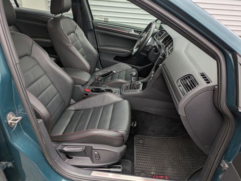 Used 2019 Volkswagen GTI S image 31