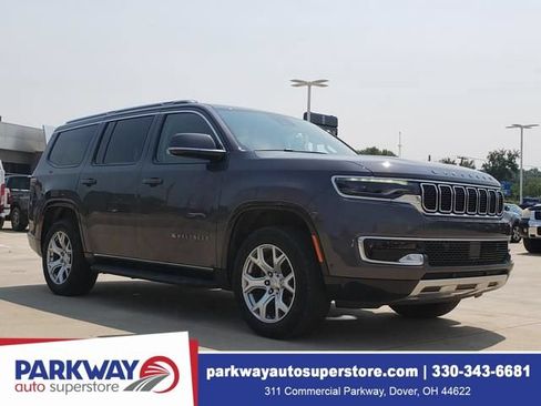 Used 2022 Jeep Wagoneer Series II AWD/4WD image 1