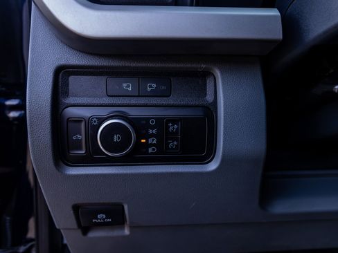 Used 2023 Ford F350 XLT image 21