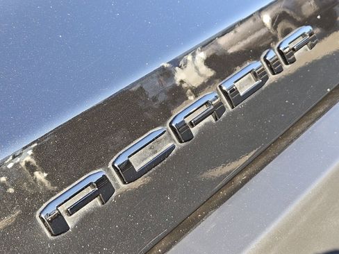 Certified 2023 GMC Acadia SLE w/ Driver Convenience Package image 16