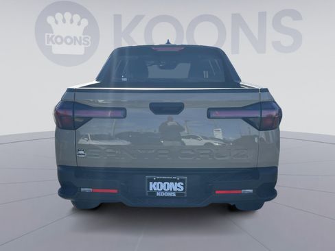 Used 2024 Hyundai Santa Cruz SEL image 5