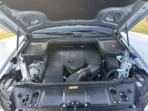 Used 2025 Mercedes-Benz GLE 450e 4MATIC image 34