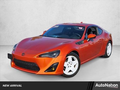 Used 2015 Scion FR-S image 1
