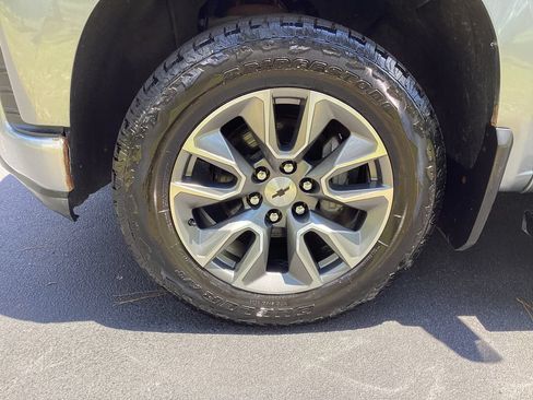 Used 2020 Chevrolet Silverado 1500 RST AWD/4WD image 9