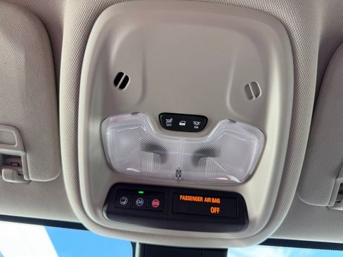 Certified 2023 Buick Encore GX Select w/ Sport Touring Package FWD image 34