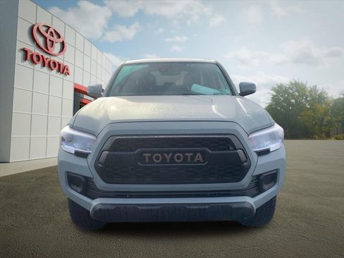Used 2023 Toyota Tacoma 4x4 Double Cab w/ Trail Edition image 8