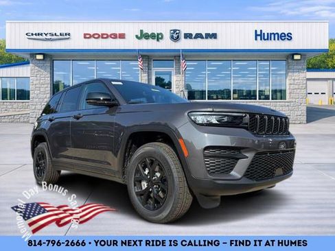 New 2025 Jeep Grand Cherokee Altitude AWD/4WD image 1