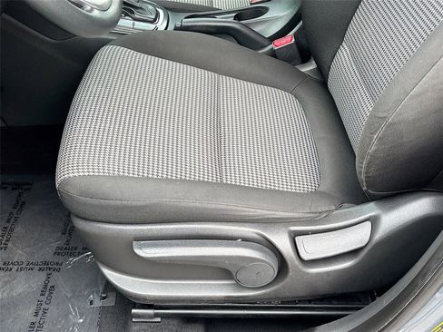 Used 2021 Hyundai Kona SE FWD image 18