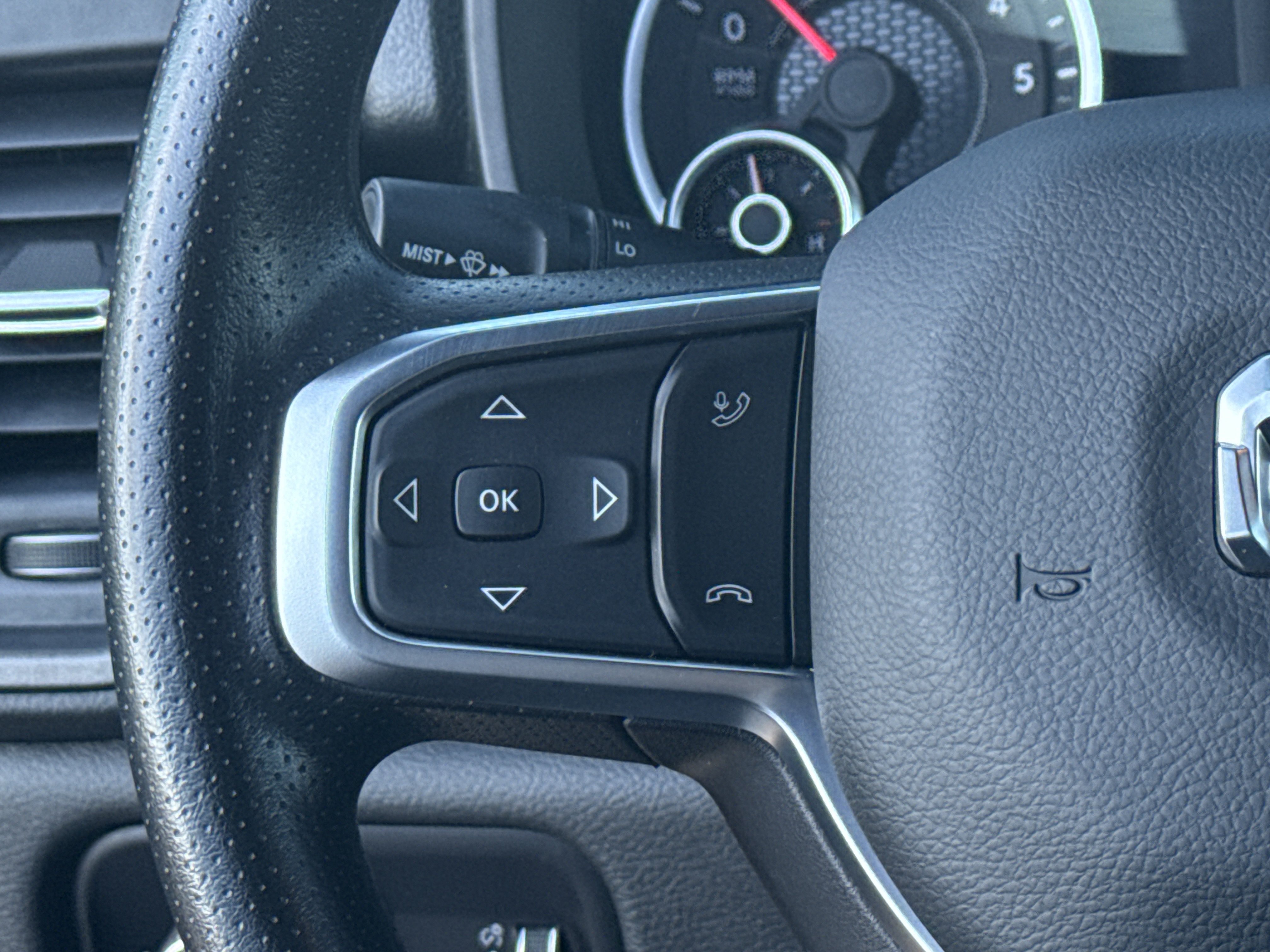 Used 2025 RAM 1500 Tradesman w/ Night Edition AWD/4WD image 18