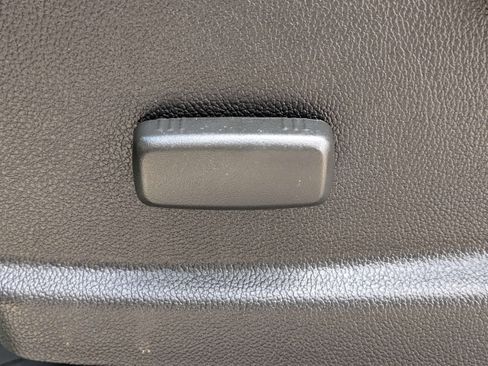 Used 2022 GMC Canyon Elevation RWD image 18