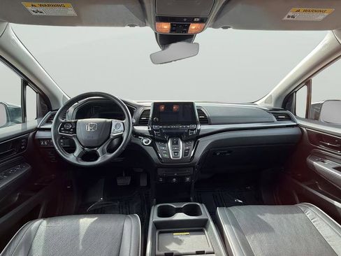 Used 2023 Honda Odyssey Elite image 14