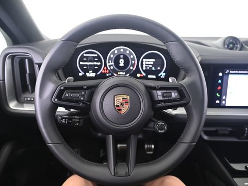Used 2026 Porsche Cayenne S AWD/4WD image 35