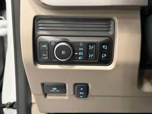 Used 2026 Ford F450 Platinum w/ Platinum Plus Package AWD/4WD image 17