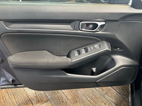 Used 2025 Honda Civic Sport image 9